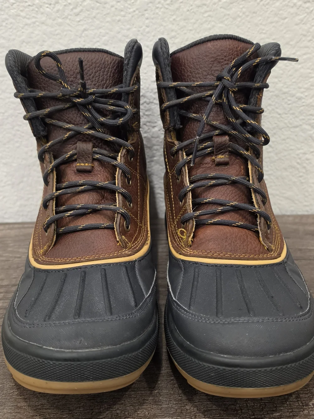 Nike ACG Woodside II Boots Size 7.5 For When You Need to Fight a Puddle and Win